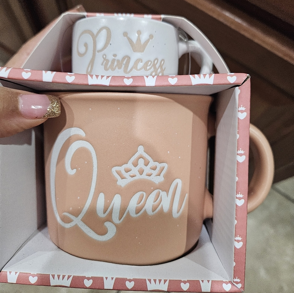 Mommy and me princess and queen mug set
